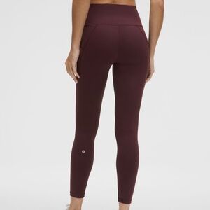 Lululemon Wunder Train with pockets